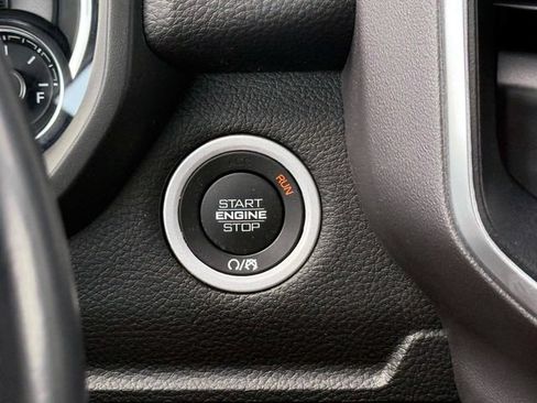 Used 2022 RAM 1500 Big Horn AWD/4WD image 27