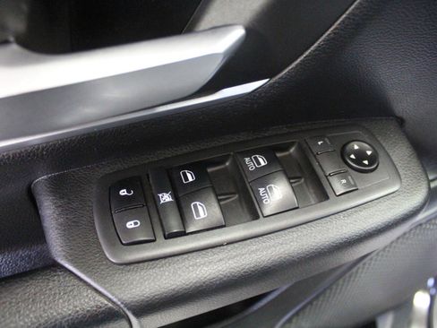 Used 2019 RAM 1500 Big Horn image 18