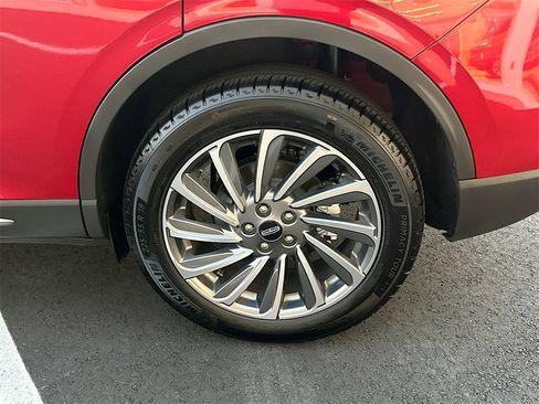 Used 2025 Lincoln Corsair Reserve image 24