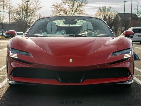 Used 2025 Ferrari SF90 Spider image 13