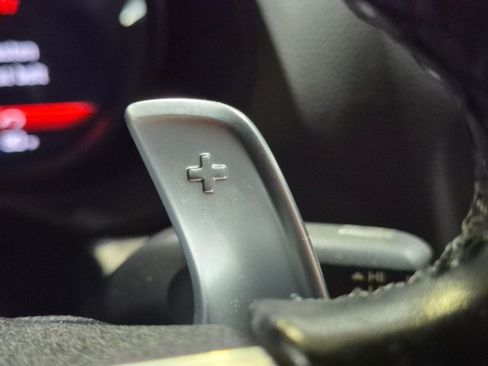 Used 2015 Porsche Boxster RWD image 16