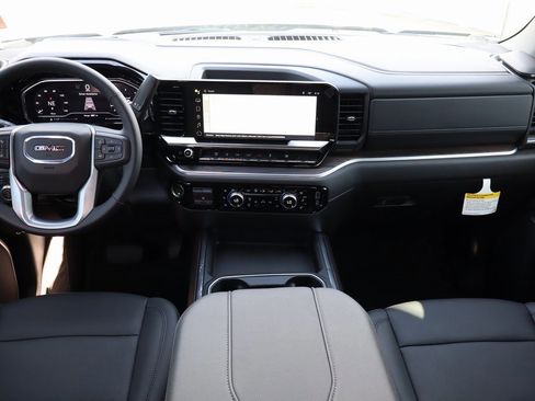 New 2025 GMC Sierra 2500 SLT w/ SLT Convenience Package image 11