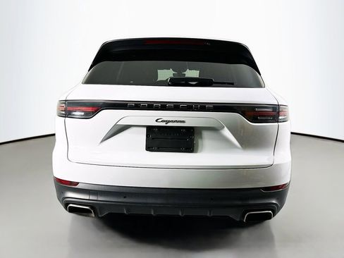 Certified 2022 Porsche Cayenne AWD/4WD image 10
