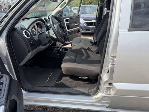 Used 2008 Mitsubishi Raider LS RWD image 26