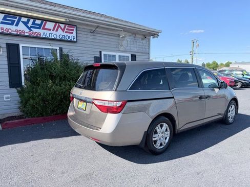 Used 2013 Honda Odyssey LX image 3
