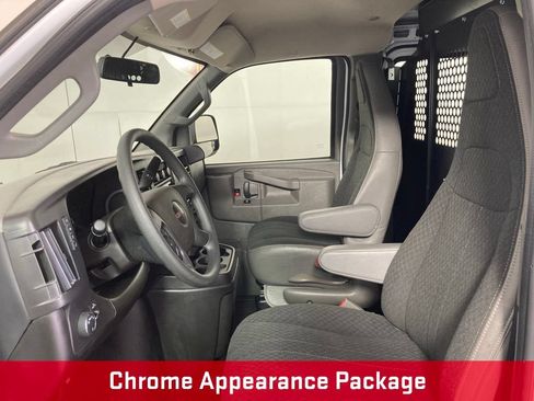 Used 2025 GMC Savana 2500 w/ Driver Convenience Package RWD image 7