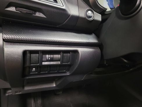 Used 2019 Subaru Crosstrek 2.0i Premium AWD/4WD image 28