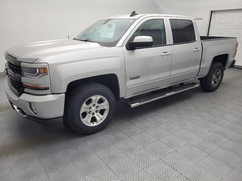 Used 2018 Chevrolet Silverado 1500 LT w/ Texas Edition image 2
