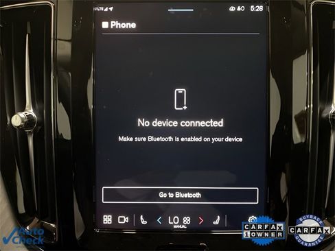 Used 2025 Volvo XC60 B5 Plus image 40