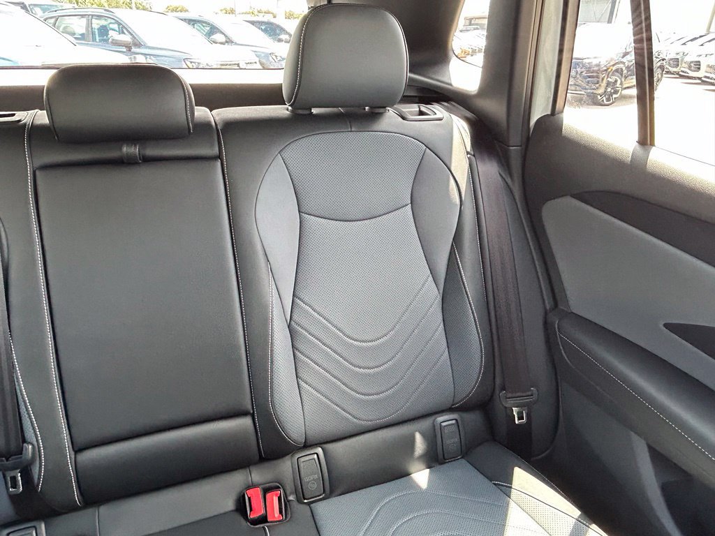 Certified 2026 Volkswagen Tiguan SE R-Line FWD image 14