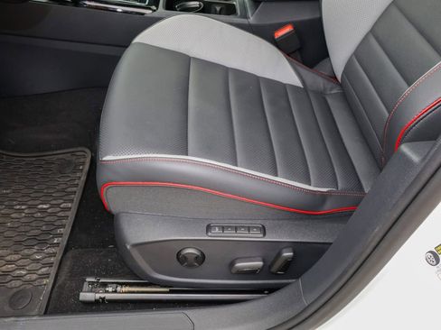 Used 2024 Volkswagen GTI Autobahn FWD image 13