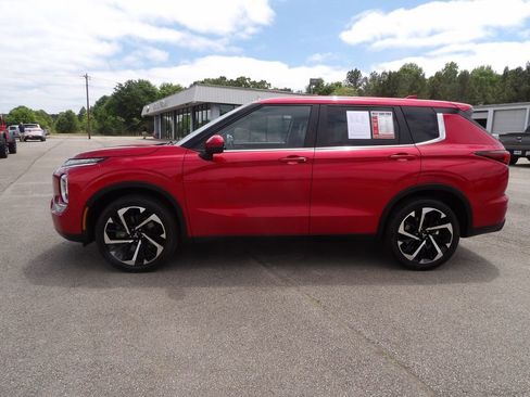 Used 2023 Mitsubishi Outlander SE FWD image 5