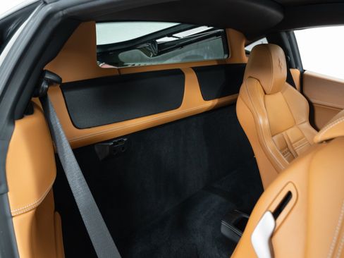 Used 2012 Ferrari 458 Italia Coupe RWD image 27