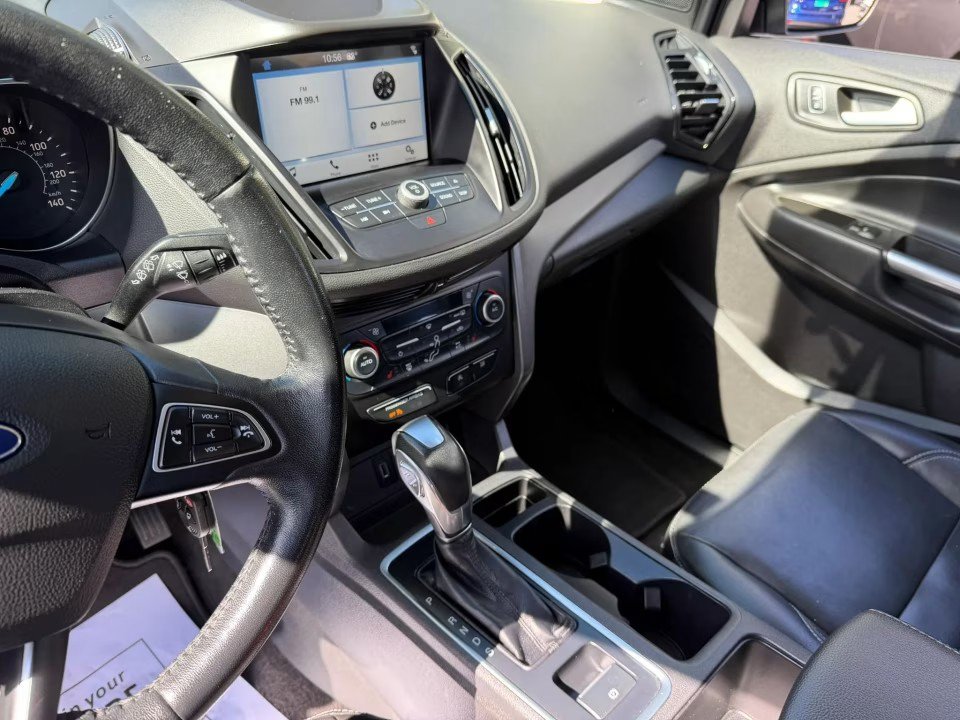 Used 2018 Ford Escape SEL AWD/4WD image 25