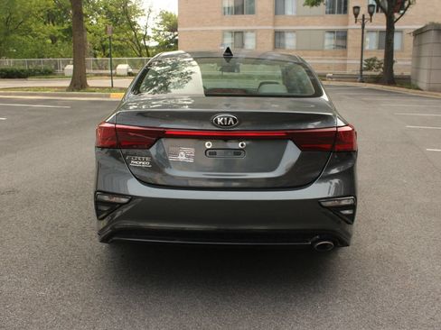 Used 2021 Kia Forte LXS FWD image 8