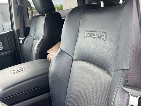 Used 2015 RAM 1500 Laramie w/ Convenience Group AWD/4WD image 5