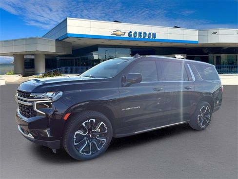 Used 2023 Chevrolet Suburban LS w/ Driver Alert Package image 1