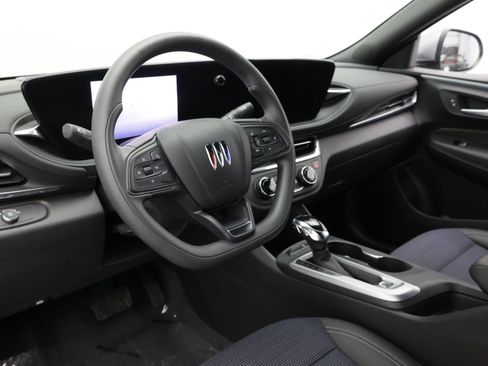 Used 2026 Buick Envista Preferred FWD image 12