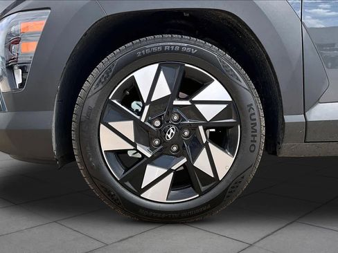 Used 2025 Hyundai Kona SEL image 10