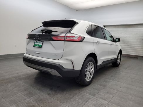 Used 2023 Ford Edge SEL image 9