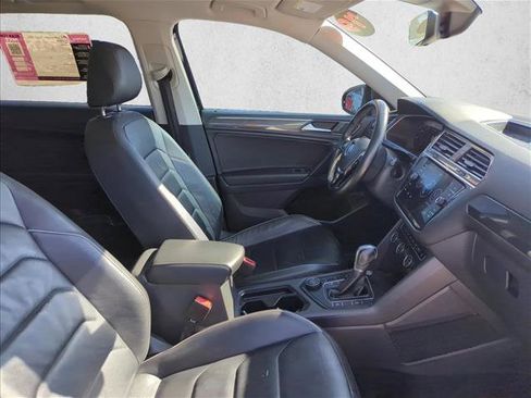 Used 2019 Volkswagen Tiguan SEL Premium w/ 3rd Row Seat Package AWD/4WD image 25