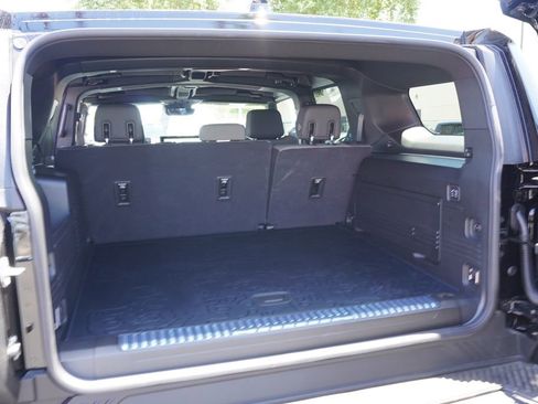 New 2025 GMC Hummer EV 2X w/ LPO, Illumination Package image 8