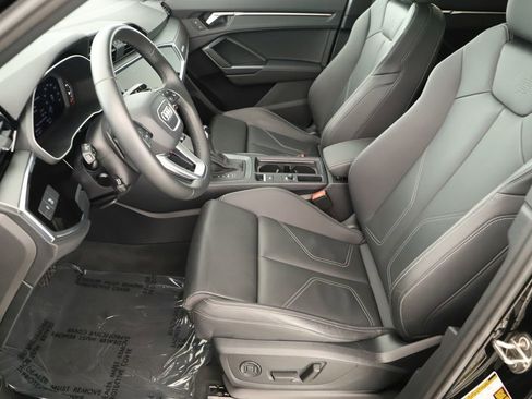 Certified 2025 Audi Q3 2.0T Premium w/ Convenience Package image 24