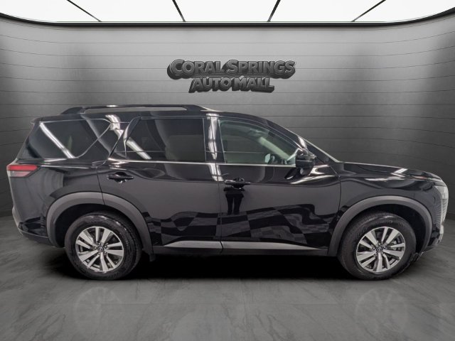 Certified 2026 Nissan Pathfinder SL FWD image 8