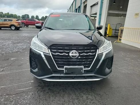 Used 2022 Nissan Kicks S FWD image 6