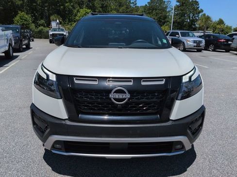 Used 2024 Nissan Pathfinder Rock Creek AWD/4WD image 9