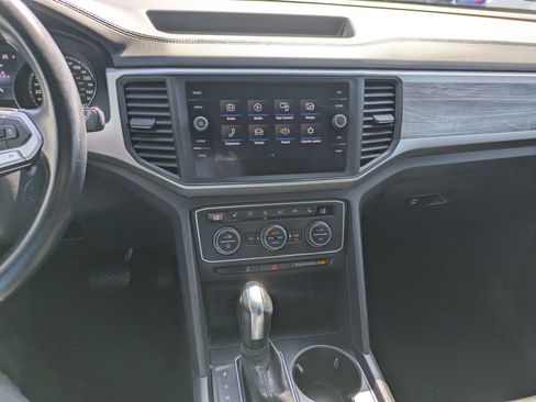 Used 2020 Volkswagen Atlas Cross Sport SE w/ Towing Package AWD/4WD image 26