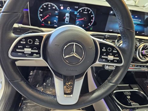 Used 2019 Mercedes-Benz A 220 image 16
