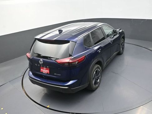 Used 2024 Nissan Rogue SV AWD/4WD image 30