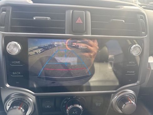 Used 2015 Toyota 4Runner SR5 image 10