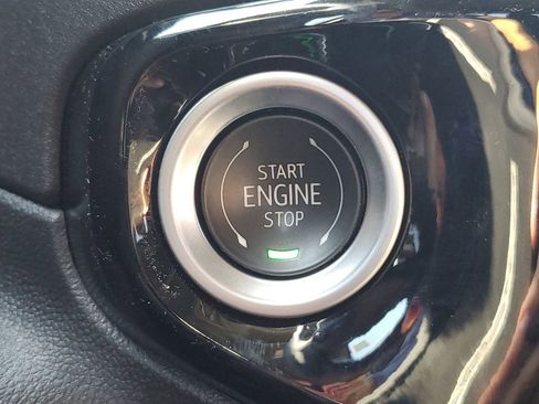 Used 2025 Chevrolet Silverado 1500 LT w/ Safety Package image 25