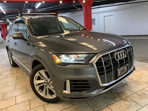 Used 2022 Audi Q7 3.0T Premium Plus w/ Premium Plus Package AWD/4WD image 5