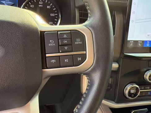 Used 2022 Ford Expedition XLT AWD/4WD image 16
