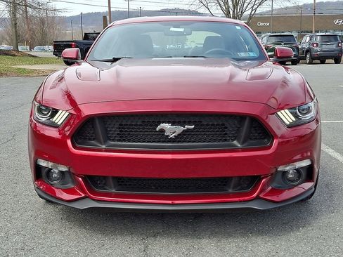 Used 2017 Ford Mustang GT Premium image 5