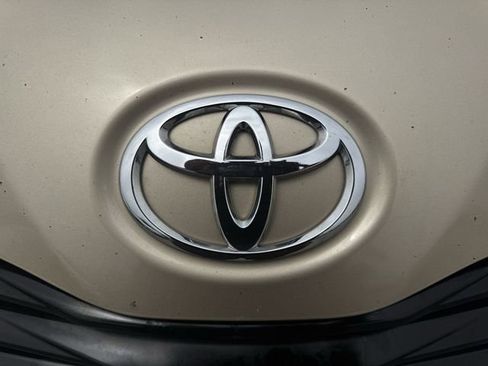 Used 2012 Toyota Sienna LE w/ Towing Pkg FWD image 29