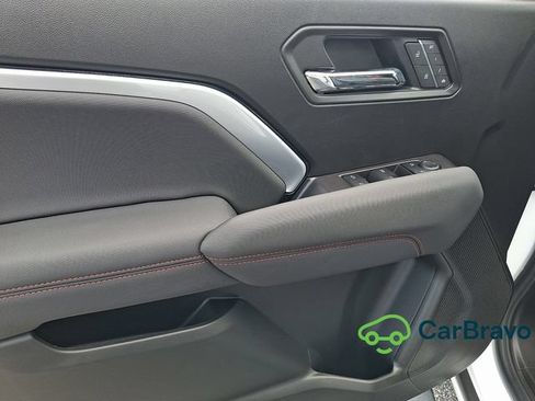 Certified 2025 Chevrolet Colorado Z71 AWD/4WD image 12