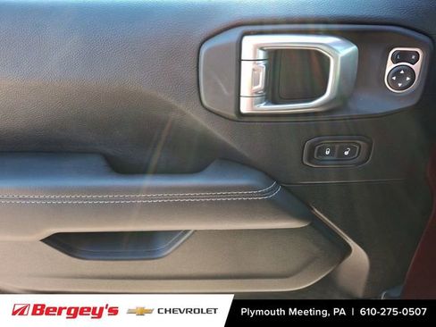 Used 2021 Jeep Wrangler Unlimited Sahara w/ Cold Weather Group image 14