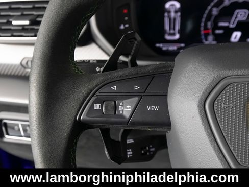 Used 2024 Lamborghini Urus Performante AWD/4WD image 19