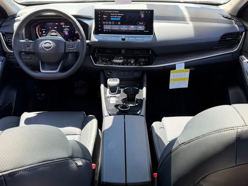 New 2026 Nissan Rogue Platinum AWD/4WD image 24