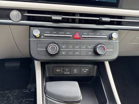 New 2026 Hyundai Tucson SE image 25