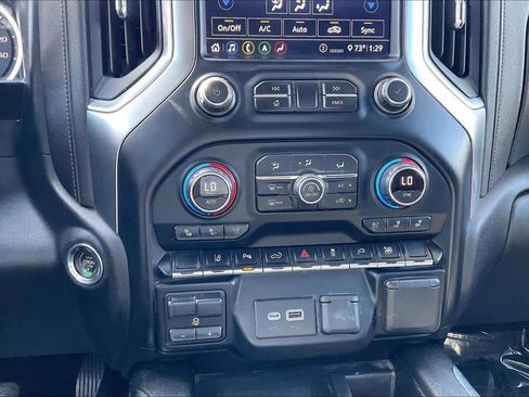 Used 2020 Chevrolet Silverado 2500 LTZ w/ LTZ Premium Package image 30