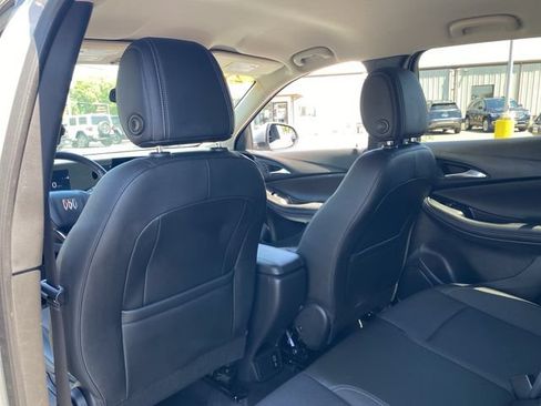 Used 2025 Buick Encore GX Preferred AWD/4WD image 19