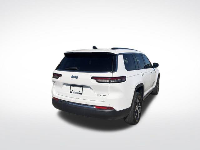 Used 2023 Jeep Grand Cherokee L Limited RWD image 9