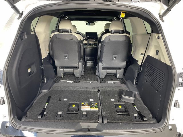 New 2026 Toyota Sienna Limited AWD/4WD image 15