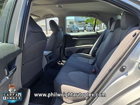 Used 2021 Toyota Camry LE FWD image 10