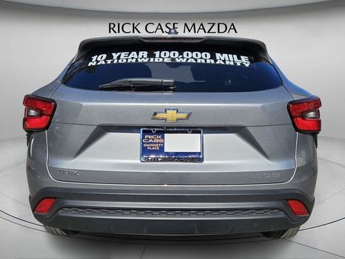 Used 2024 Chevrolet Trax LS image 6